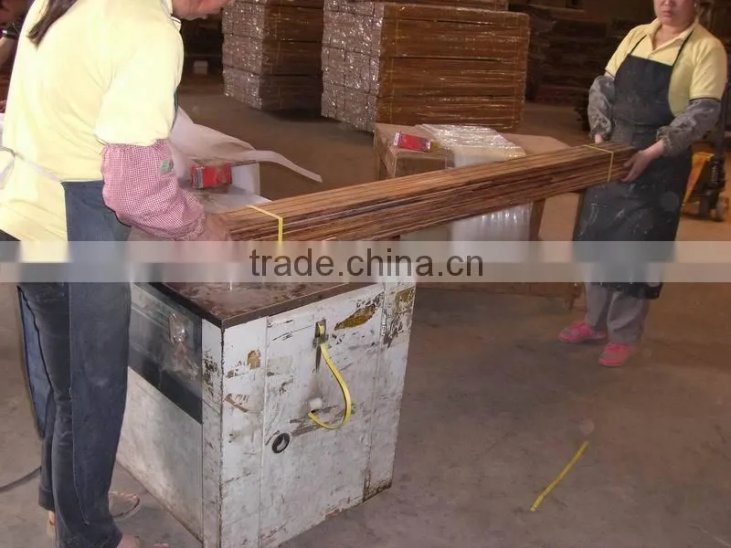 storng waterproof engineered oak floorboards