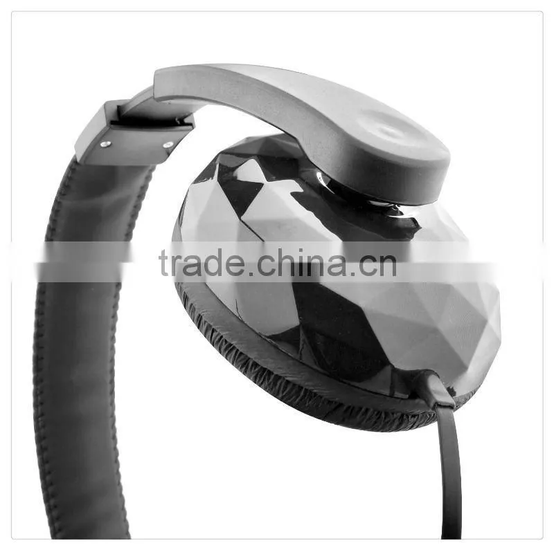 Top fashion stereo headphone popular hedphone with microphone E-H033