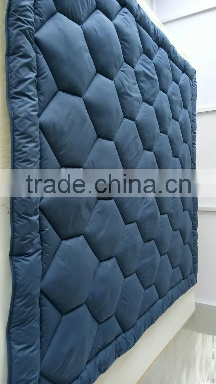 Solid color high quality microfiber quilt new products on china market 2016