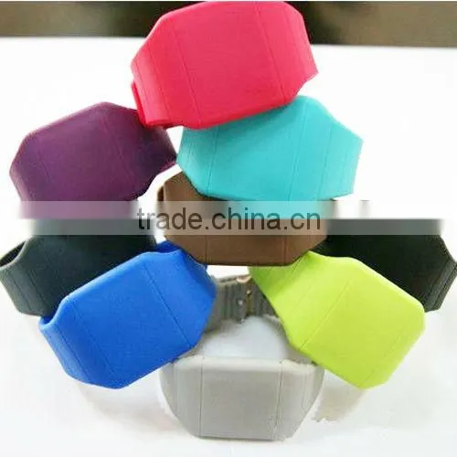 2013 new plastic LED touch-screen cheap gift watches (SW-659)