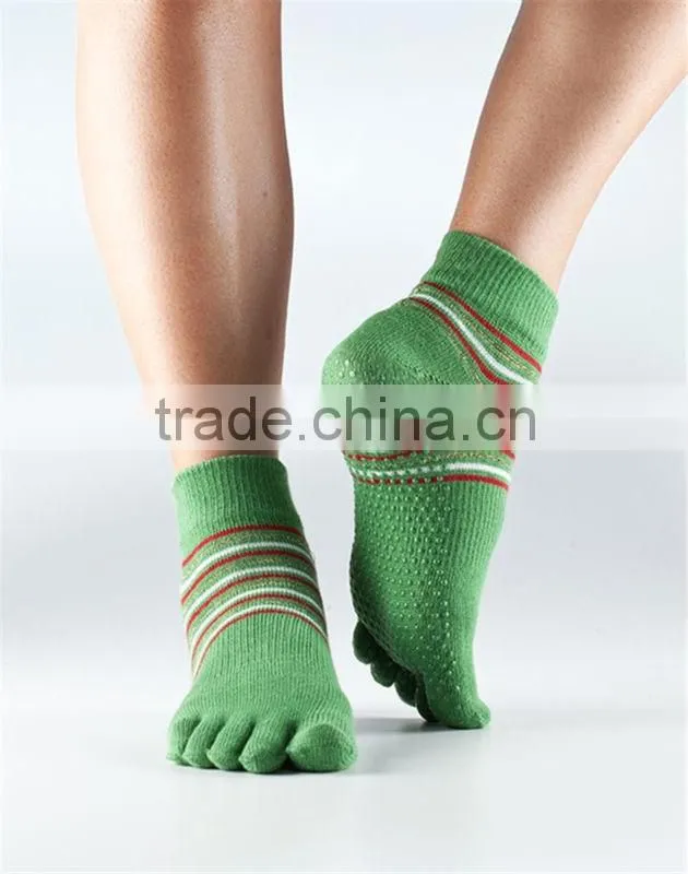 wholesale cotton five toe socks
