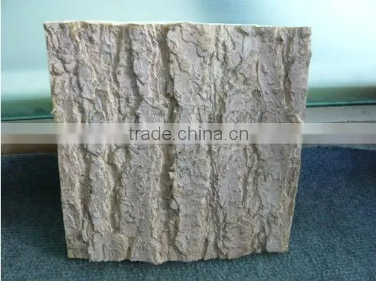 Artificial tree tower with artificial tree bark