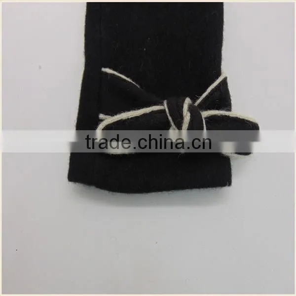 2016 NEW Design 100% Wool Black handmade Gloves For Girls