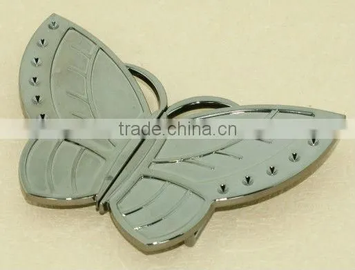 two red rose shape garment buckle