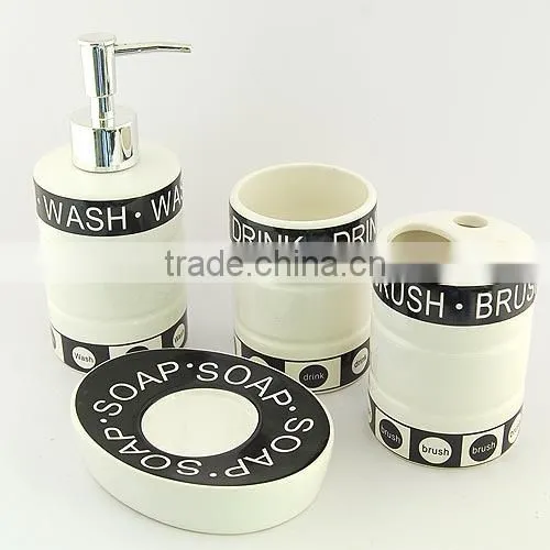 2015 ceramic bathroom set fashion design wiht english letter