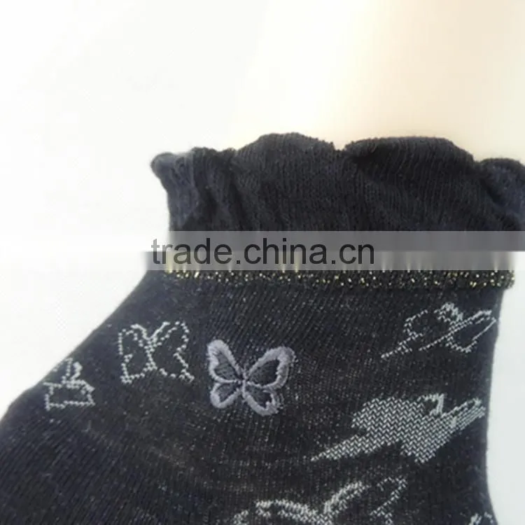 Fashion Design Women Lace Boat Socks