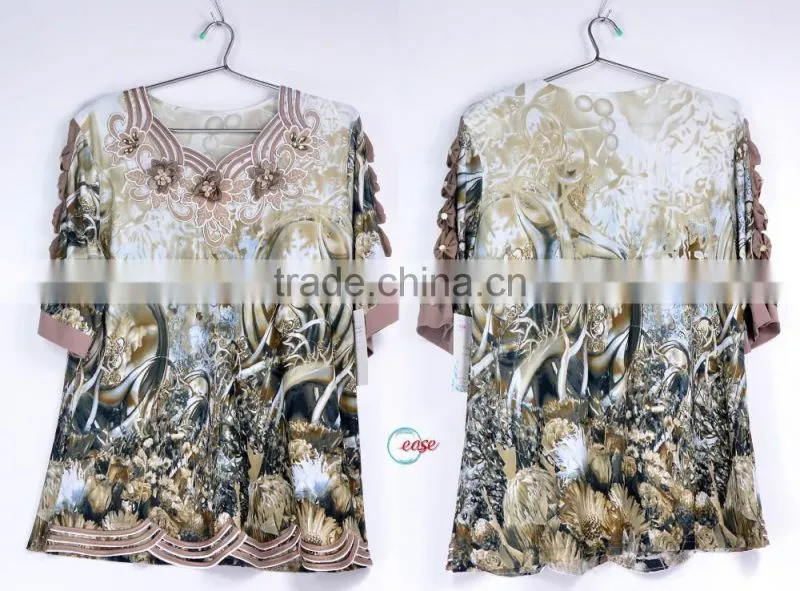 South Africa design middle age woman sweater