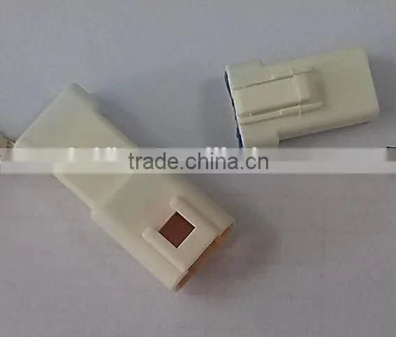 Waterproof electrical wire auto connector with 4pins