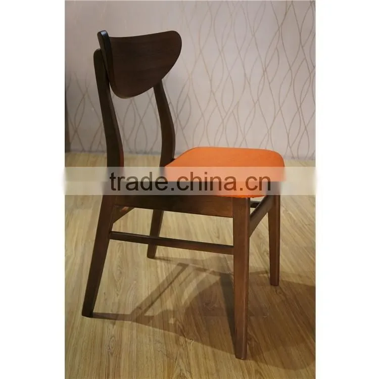 Classical European Style Dining Wooden Table Set