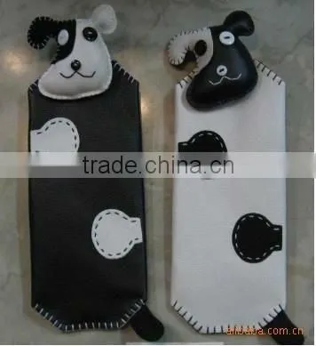 2012 DIY cow shaped cute pen bag