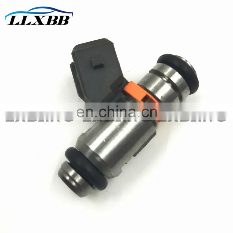 Original Fuel Injector Injection Nozzle IWP092 For Audi Seat Skoda VW Golf Lupo Polo 501.025.02