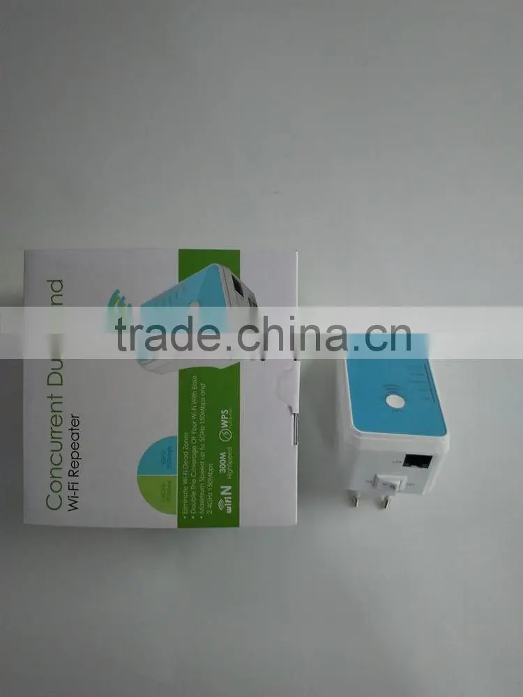 dual band 300M wifi repeater 220V with power plug