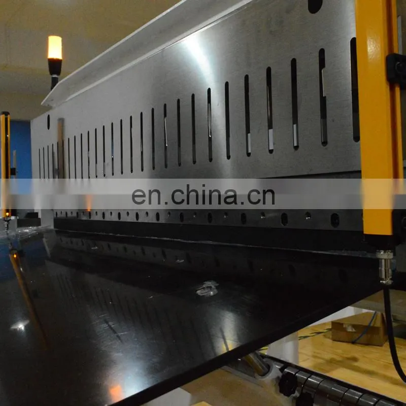 High Quality Certain length PVC Paper Roll To Sheet Cutting Machine