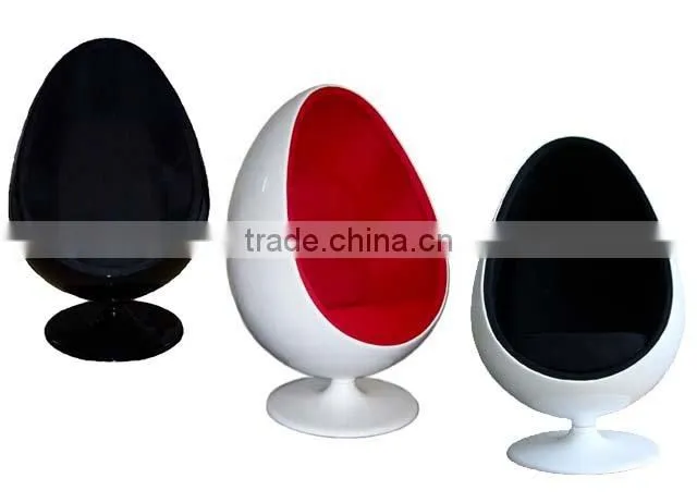 classic designer hanging Egg pod chair