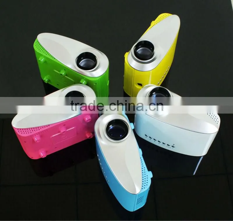 latest mini led projector with ATV / HDMI / USB / AV / VGA / SD/ (SMP7042)