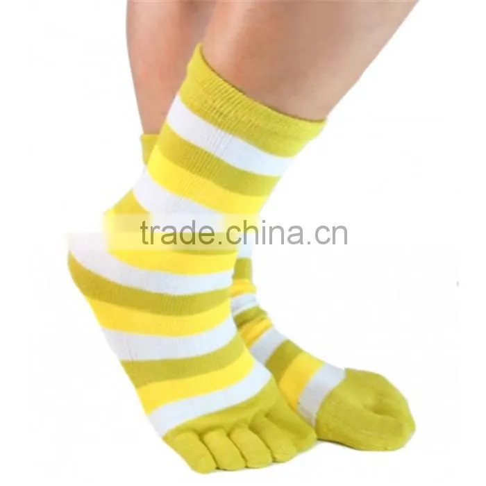 cotton crew five wholesale white toe custom bulk socks