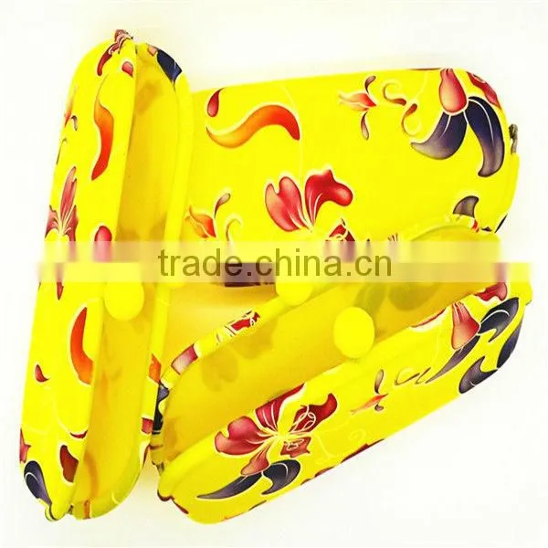Candy colors silicone waterproof bag/silicone purse and bag/silicone make up bag