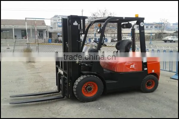 2 ton lonking forklift with 1210 mm fork and diesel engine
