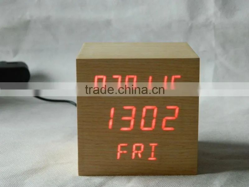WL0833 Square Shape Calendar Snooze Temperature Mulit Function Desktop Clock