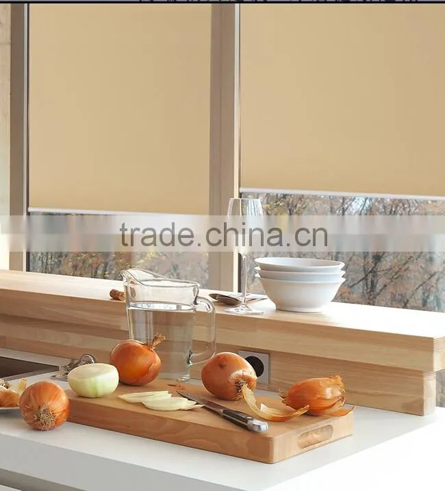 2016new model fabric manual or motorized roller blind