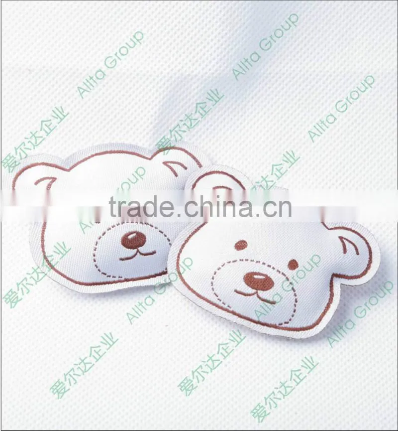 2015 Hot Wholesale Custom Cheap Stuffing Woven Clothing Labels for Garment