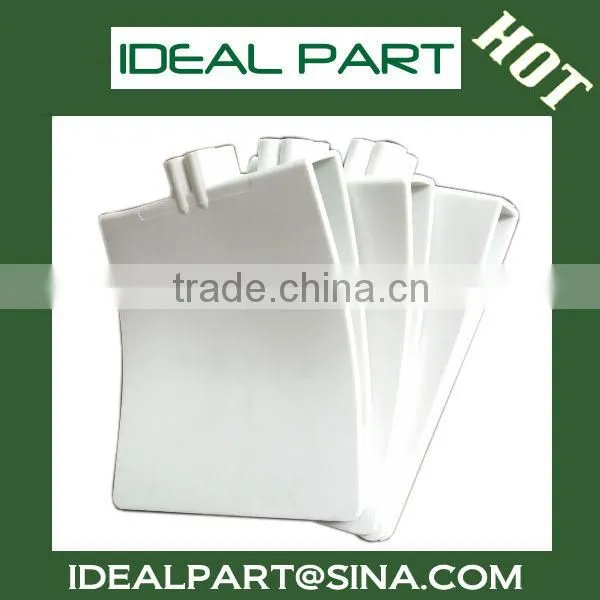 Plastic bottle carrier basket with 6 holders