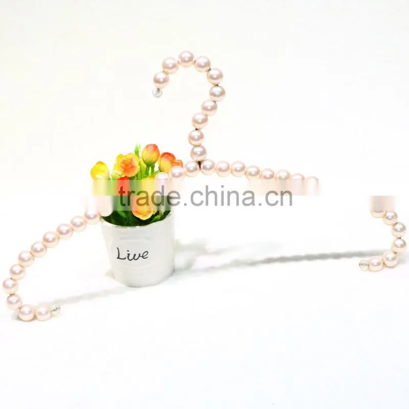 Luxury wholesale pearl beaded hangers for clothes