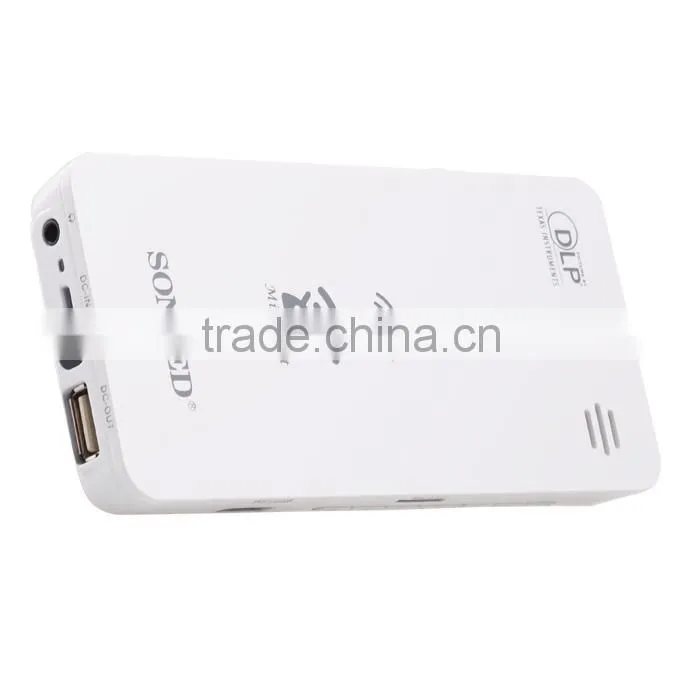 Hot Selling Mini WIFI Wireless Projectors SMP7032