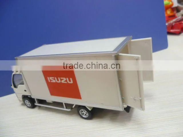 1-43 die cast metal Isuzu truck replica