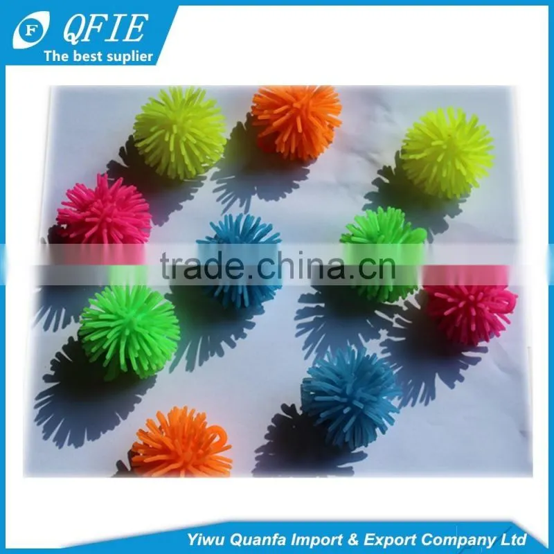 Cheap 2 inches TPR small light up squishy puffer ball toy for coin machine
