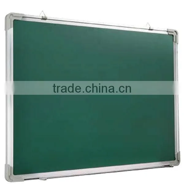 2013 hot selling magnetic chalk kid writing blackboard