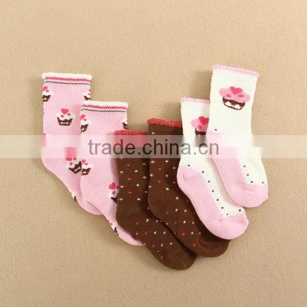 MOM AND BAB FASHIOIN kids clothes made in China, cowboys jackets for winter, kids clothing factory