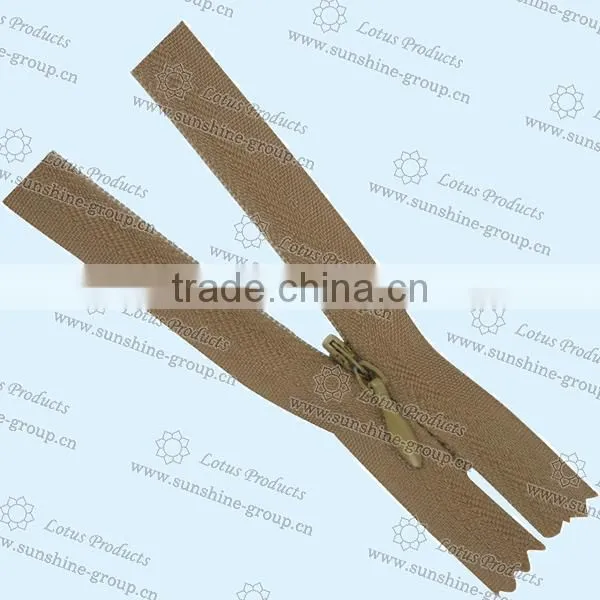 All Kinds Of Accessory Nylon Zipper Metal Zipper For Garment