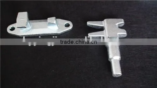 533056 Truck trailer door lock types