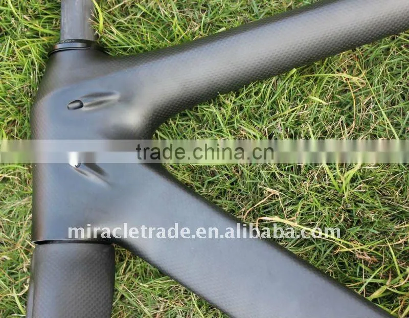 Decaled Aero Carbon frame road bicycle in 2013