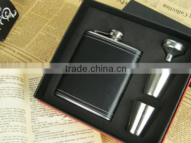 Fine stainless steel hip flask suit
