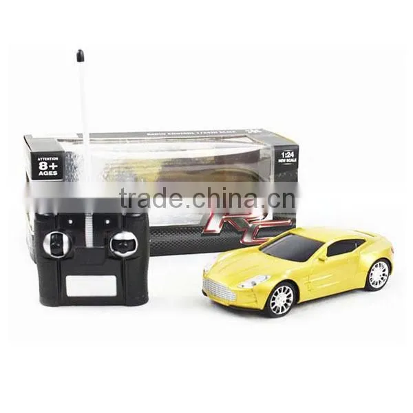 EN71 Approval 1:24 Model Car Radio Control Car with Headlight