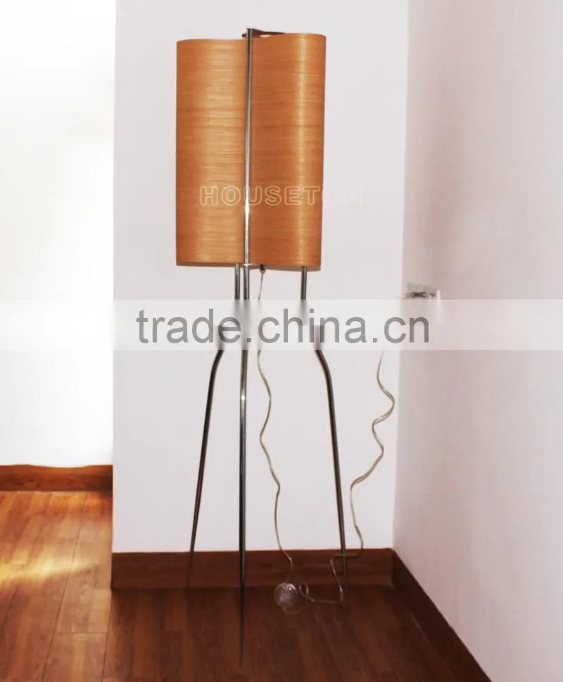 Modern decor home tripod natural wood floor lamp,Home tripod natural wood floor lamp,Natural wood floor lamp F1008-126
