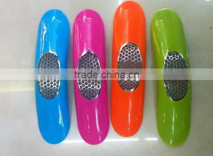 plastic hand garlic presser cheaper garlice presses