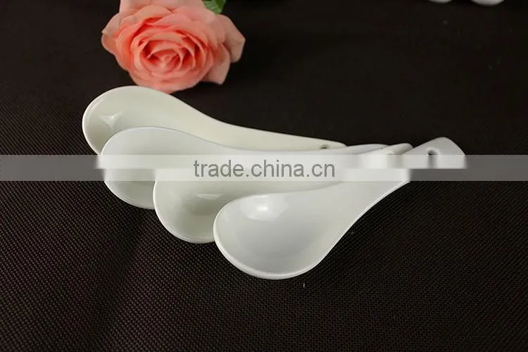 China factory suppliers porcelain flatware coffee tea duck spoon