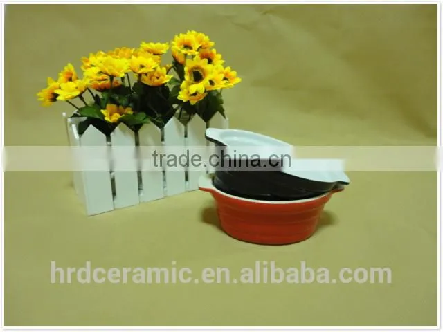 good quality round colored ceramic bakeware with two handles