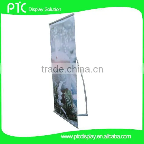 L stand banner