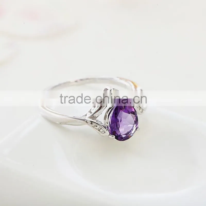 Charming pear shape citrine stone with 925 sterling silver ring. Beautiful 925 sterling silver gemstone ring