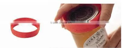 High grade Eight and kitchen tools, funnel, measuring cup, juicer, grinding mud machine, mixer, grater, twisting the canned