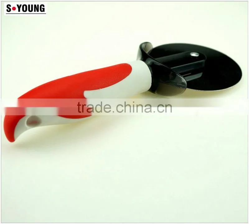 31014 New Penguin Handle Kitchen gadget Pizza Cutter