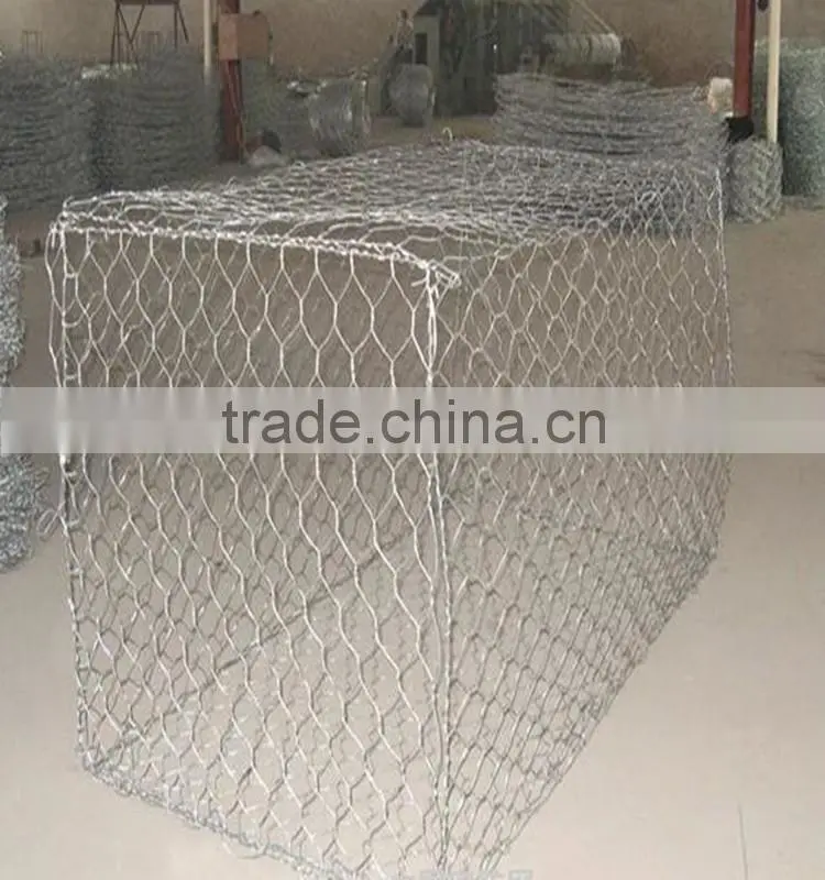 Alibaba gold supplier galvanized chicken coop hexagonal wire mesh(ISO and SGS)