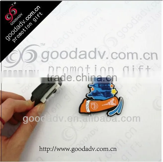 Guangzhou factory wholesale cartoon soft pvc badges