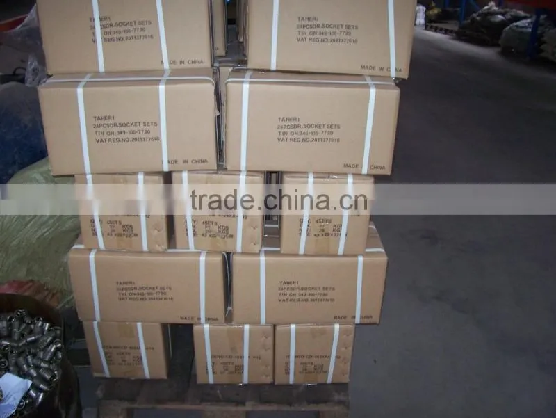 24PCS 1/2"Dr. 50BV30 high-quality material universal joint metal box chrome vanadium Material socket set (KS-4024AA-R12)
