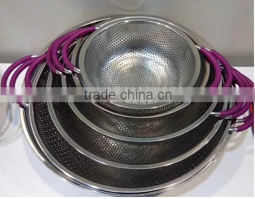 High Quality Stainless Steel Mesh Flour Sifter with Long silicone handle and Ear