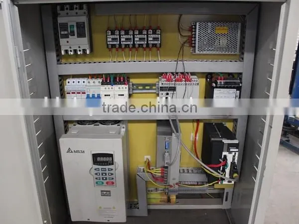 Square wire mesh fence welding machine